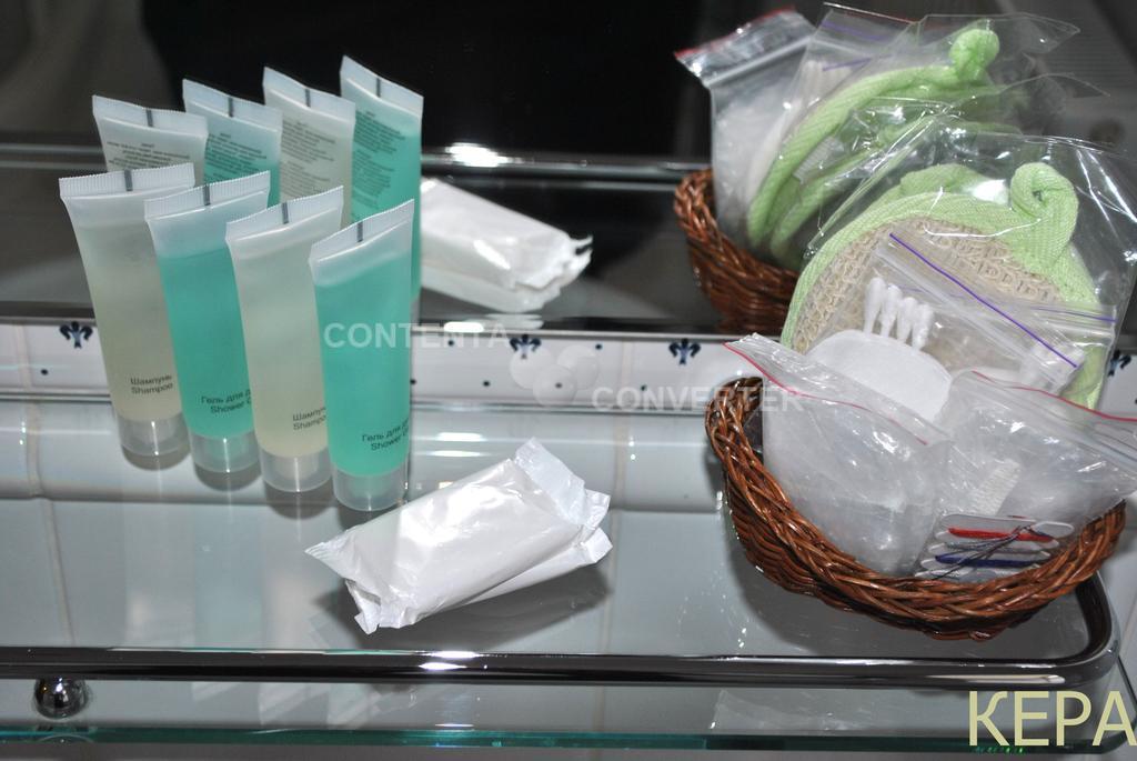 Kera Hotel Nesterenki ห้อง รูปภาพ